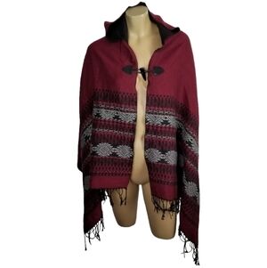 Young USA Boho Hooded Blanket Scarf Cape Open Front Southwestern Print Fringe OS